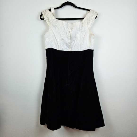 Vintage Jessica McClintock Gunne Sax Velvet Lace off shoulder dress Size 13/14 - Picture 2 of 9